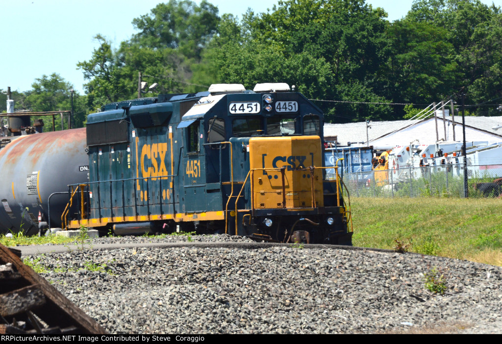  "CSX 4451 ZOOM SHOT"